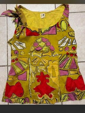 Edmé & Esyllte Anthropologie Cami Sleeveless
Top Multicolor size 2